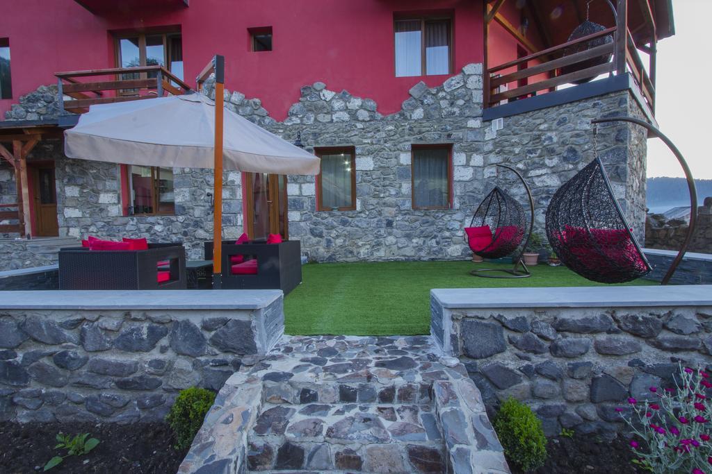 Red House Ξενοδοχείο Bakuriani Εξωτερικό φωτογραφία